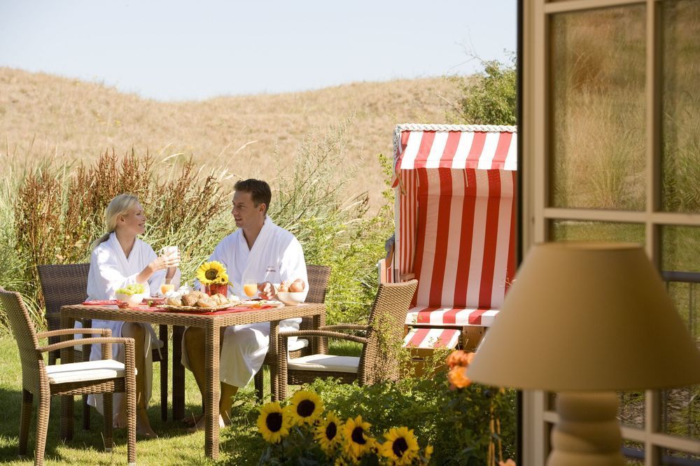 Strandhotel Duenenmeer - Adults Only Dierhagen Kültér fotó